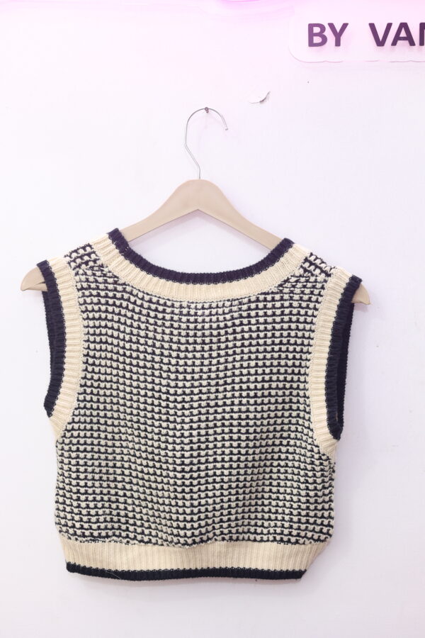 Classic Knit Vest Top - Image 4