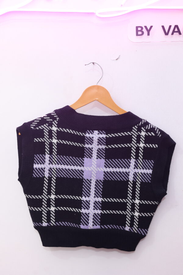 Lavender Checkered Knit Vest - Image 4